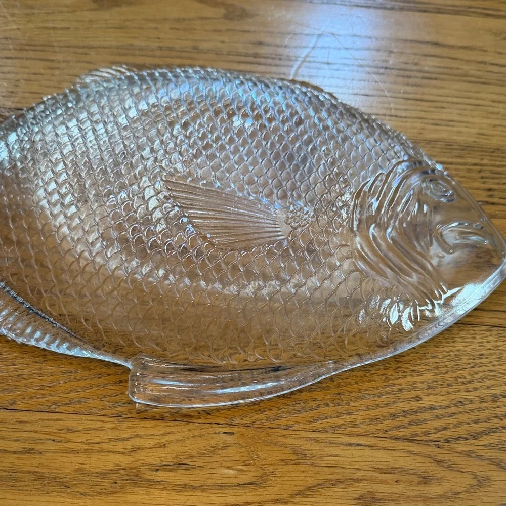 Clear Glass Fish-Shaped Dish